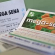 Veja como concorrer ao prêmio de R$ 100 milhões da Mega-Sena neste sábado